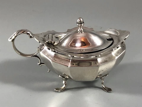 Victorian Silver Mustard Pot Goldsmiths London 1901 DZXB Cover