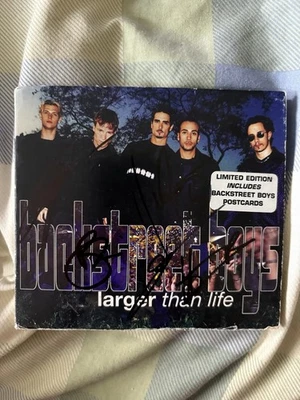 CD sencillo firmado Backstreet Boys todos los miembros Larger Than Life Foto 1 de 3