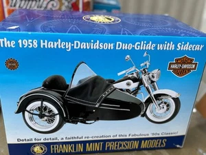 FRANKLIN MINT 1/10th SCALE 1958 HARLEY DAVIDSON DUO GLIDE & SIDECAR DIE CAST - Picture 1 of 10