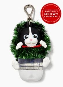 CAT IN WREATH Bath & Body Works Holder NOISE MAKING Keychain PACKBAC Meowy NEW - Picture 1 of 6
