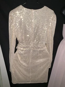 Ladies Gold Sequined NY&Co Cocktail Dress. Size Small - Bild 1 von 9