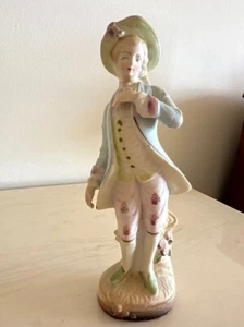 Vintage L&M INC Lipper & Mann Victorian man Figurines Bisque Porcelain * - Picture 1 of 1