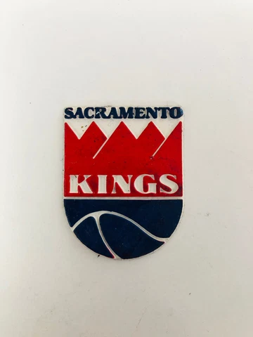SACRAMENTO KINGS VINTAGE 1990'S TEAM PLASTIC MAGNET Cover