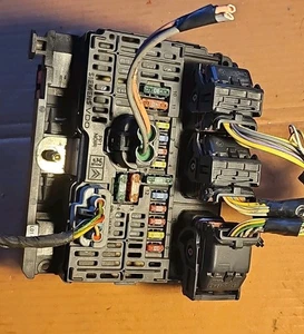Peugeot 407 Sicherungskasten Diesel 9656086080 Bj 2007 funktionsfähig  - Bild 1 von 6