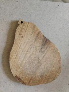 Vintage Wooden Pear Shaped Cutting Board 12.5"X 9.5" - Picture 1 of 8