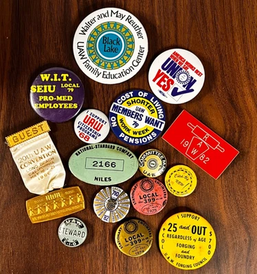 Lote de botones, cintas y pinbacks Union vintage - UAW, SEIU, Pro-Med, Labor Mvmt Foto 1 de 4