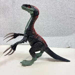 Figura de acción Jurassic World Dominion Sound Slashin' THERIZINOSAURUS probada - Imagen 1 de 17