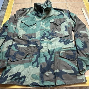 Chaqueta de Campo Ejército Clima Frío Abrigo M65 Bosque Camuflaje EE. UU. Militar Pequeña Así Coser - Imagen 1 de 9