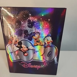 Disney 2020 PHOTO ALBUM Mickey w/ Friends/50 Pages/200 4x6 Photos/Stickers - Picture 1 of 10