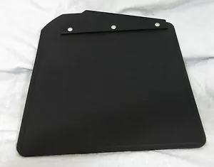 Land Rover Genuine OEM Defender 90 110 Front Right Mud Flap With Bracket New - Bild 1 von 3