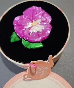 Erstwilder On Sleeping Eyelids Pansy Brooch - Picture 1 of 2