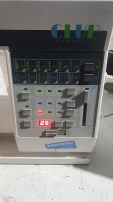 Nähmaschine Elna Club 500mit Fußpedal, Anleitung, Haube  - Bild 1 von 4