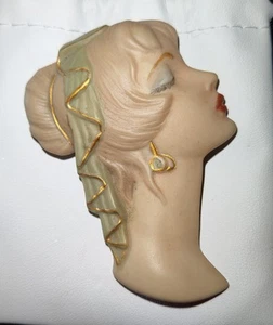 Vintage Porcelain Brooch - Picture 1 of 2
