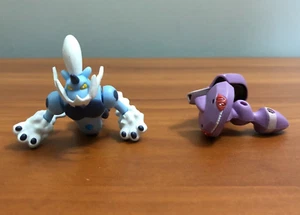 FIGURA POKEMON TOMY NINTENDO PARTES THUNDURUS GENECT TAKARA MONCOLLE FIGURA v - Imagen 1 de 2