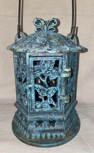 Vintage seltene Pagode mit Ikebana Blumenschmuck Kerzenlaterne Gusseisen, 9” x 6” - Bild 1 von 8