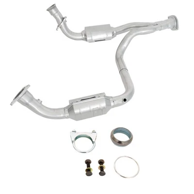 Front Catalytic Converter For 1999-05 Chevy Silverado 1500 Sierra 1500 4.3L 5.3L - Image 1 of 4
