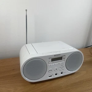 Sony ZS-PS50 Radio CD/USB/Audio Player FM-UKW/MW Musikbox CD Player Weiß - Bild 1 von 4