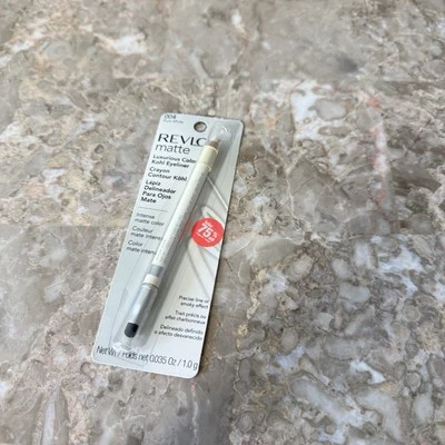 Revlon Matte Luxurious Color Eyeliner Crayon NEW 004 Pure White w/Smudger New - Image 1 of 2