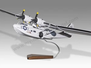 Consolidated Catalina PBY-5A 8th Air Force Duxford Desk Wood Model Large 1/72 - Picture 1 of 12