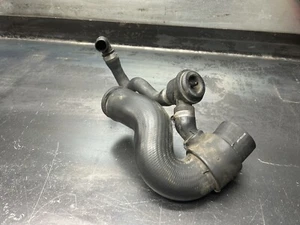01-05 Volkswagen VW Passat 1.8 T turbo turbocharger hose - from turbo to pipe - Picture 1 of 2