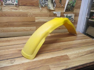 YZ 125 YAMAHA *1981 YZ 125 1981 FRONT FENDER -A- - Picture 1 of 8