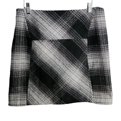 Vivienne Tam Women's Size 8 Black Plaid Academia Basic Mini Skirt - Image 1 of 4