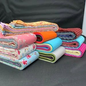 100 Jelly Roll Strips, Mixed Florals, Plains & Spots - 100% Cotton - Picture 1 of 3