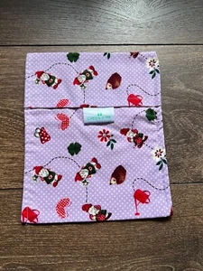 Reusable Eco Friendly Sandwich Wrap/ Bag Featuring Gnomes - Picture 1 of 6