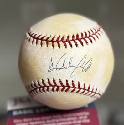 Dave Winfield Signed Autographed OAL Rawlings Baseball (Toning) - JSA Authentic - Image 1 of 2