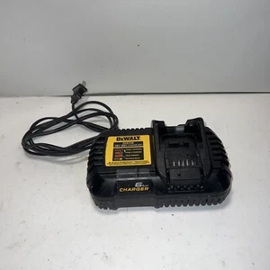 DEWALT DCB1106 12V Lithium-ion Battery Charger Not Working - Picture 1 of 6