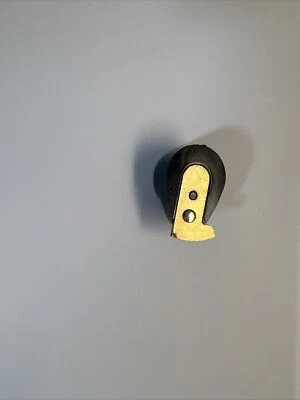 Ford Anglia 105E Rotor Arm (Lucas) - XR33 - Image 1 of 4