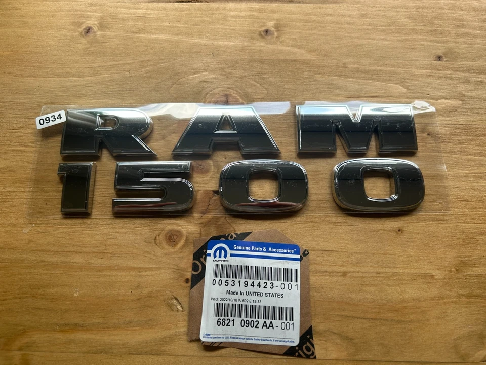 Placa de identificación de puerta Mopar Ram 68210902AA "RAM 1500" 14-22 ProMaster OEM Foto 1 de 1