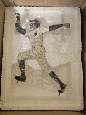 Alfonso Soriano  Danbury mint figurine never displayed  NIB. New york yankee   - Image 1 of 3