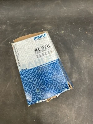 Filtro de combustible de gasolina KL 676 Mahle para Chevy Olds Suburban Express Van SaVana Defender Foto 1 de 4