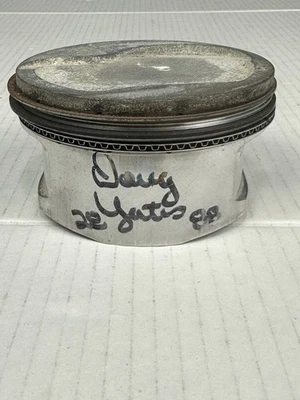 Pistón usado CP-Carrillo 4007D firmado por Doug Yates 28/88 Yates Racing Foto 1 de 4