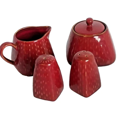 Juego de 5 piezas Ruff Hewn Stitch crema y azúcar, sal y pimienta ladrillo rojo 2010 usado en excelente estado Foto 1 de 4