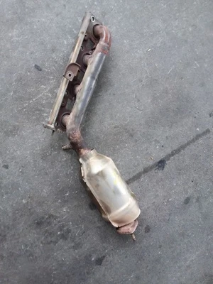 Passenger Exhaust Manifold 8 Cylinder Fits 05-09 LEXUS GX470 270311 - Image 1 of 4