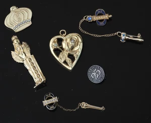 Beta Sigma Phi Sorority Pin Lot Order Of The Roses Woman Of The Year - Picture 1 of 3
