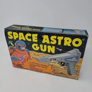 NIB Vintage Space Astro Gun! Rare!  Lights and sounds! Hong Kong - Picture 1 of 9