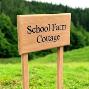 Personalised Custom Oak House Sign,Outdoor Wooden Name Plaque 150x750mm 2 stakes - Picture 1 of 6