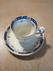 Johnson Brothers Antique Teacup & Saucer Green Rose Pink Gold Trim Red 4 - Picture 1 of 10