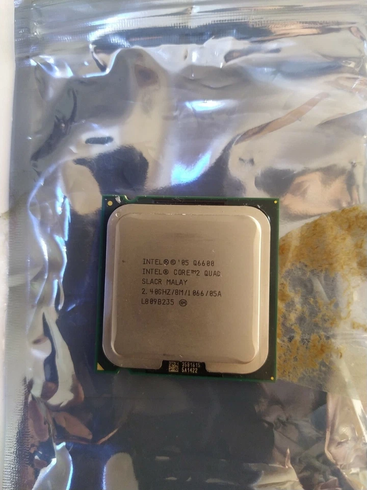 INTEL Core 2 Quad Q6600 SLACR 2,40GHz/8Mb/1066MHz TESTATA - Immagine 1 di 1