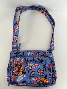 Bolso Bandolera Vera Bradley Mural Jardín Cremallera 10" por 8" Floral Periwinkle - Imagen 1 de 11