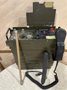 Watkins -Johnson AN/URC-100 transceiver - Zdjęcie 1 z 23
