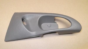 2000-04 Ford Focus Oem Rear Passenger Side Door Panel Handle Bezel Cover Trim - Picture 1 of 3
