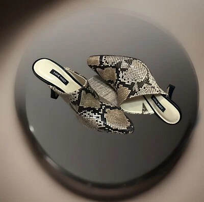 Nine West “Ciao” Snake Leather Mule Pumps 6 1/2 Medium  Excellent Condition!! - Image 1 of 4