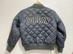 Nike Air Jordan Jumpman Bomber Jacket Youth Small Lightweight Quilted Gray Kids - Picture 1 of 9