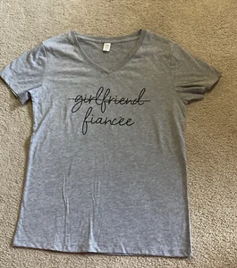 Girlfriend Fiancee T-Shirt Gray Short sleeve Adult Medium Bride Engaged - Picture 1 of 7