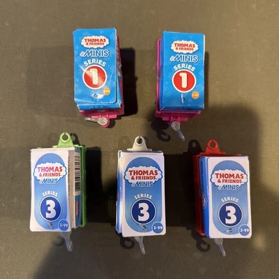 Thomas & Friends Minis Series 1 y 3 - Lote de 5 - Cajas ciegas nuevas y precintadas  Foto 1 de 2