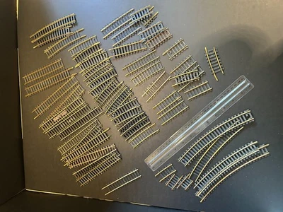 Lot of 60+ Vintage HO Track  Tyco Variety Short Curves and Straight Combine Ship - Image 1 of 4